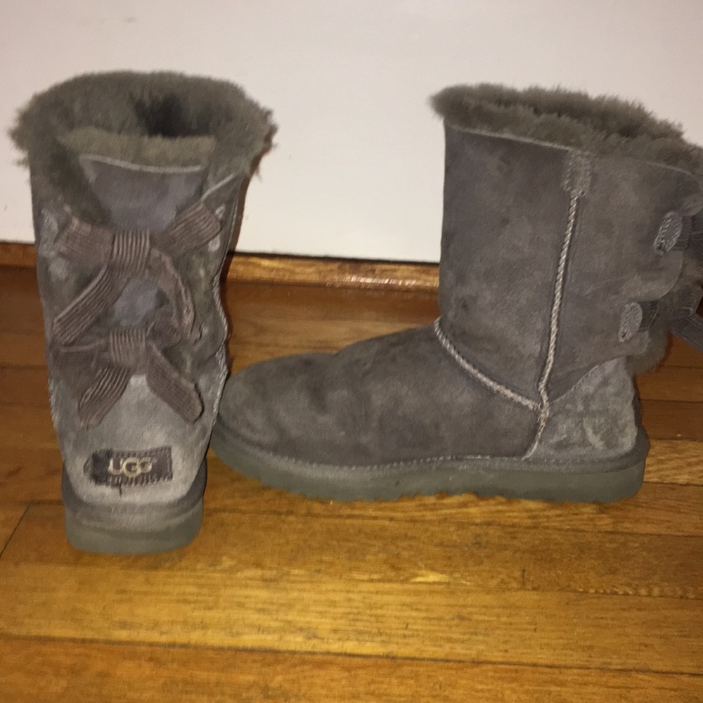 UGG short grey boots with bows